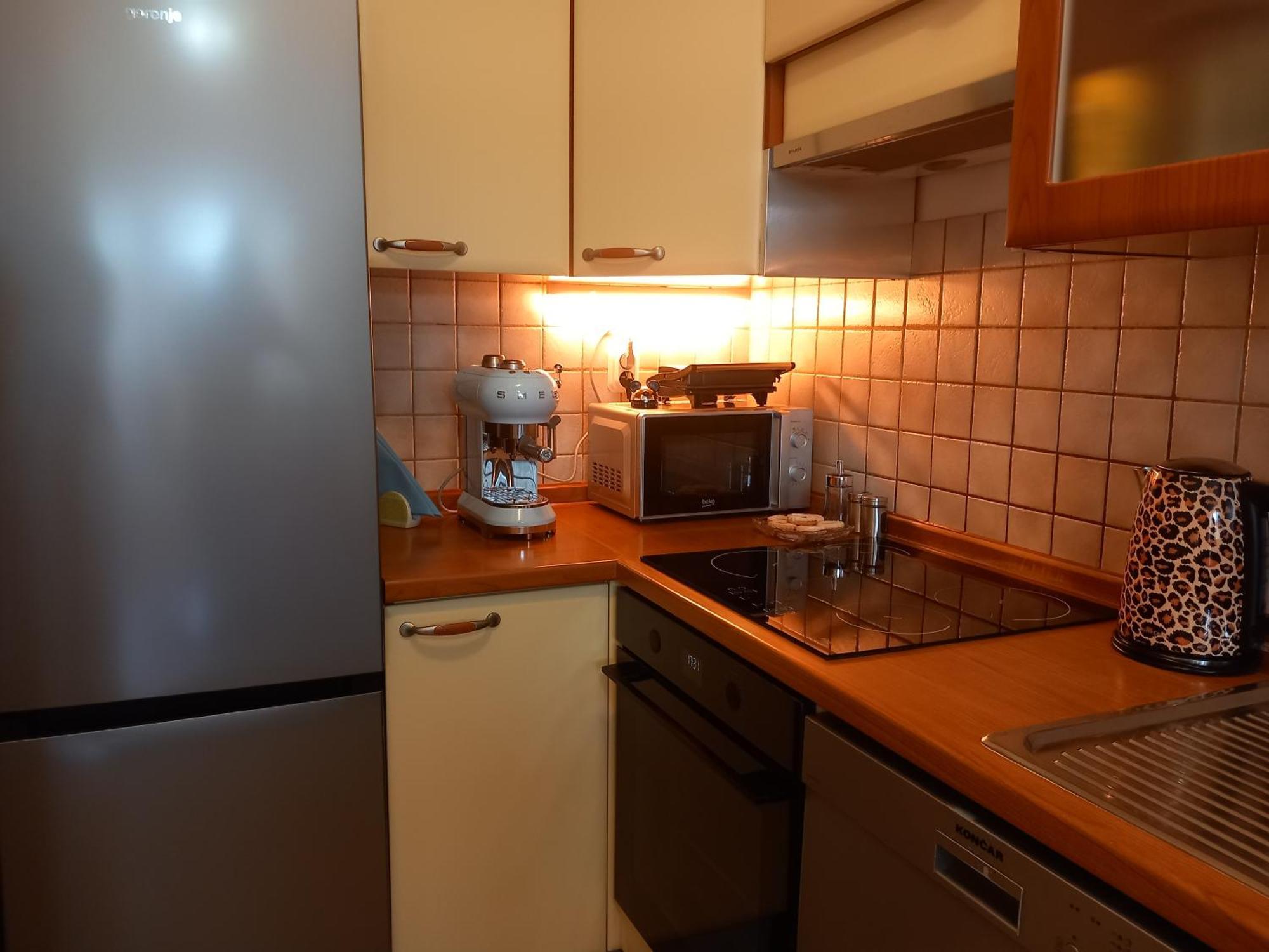 Apartment Harmony - Pleasant And Comfortable Place With A Balcony And A Secured Garage Σπλιτ Εξωτερικό φωτογραφία