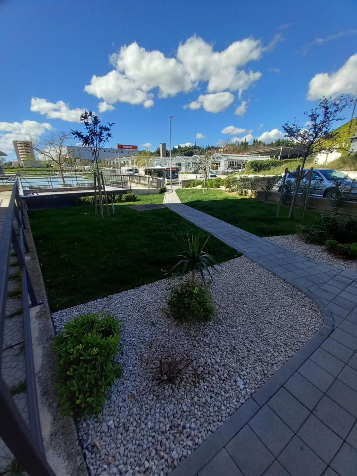 Apartment Harmony - Pleasant And Comfortable Place With A Balcony And A Secured Garage Σπλιτ Εξωτερικό φωτογραφία